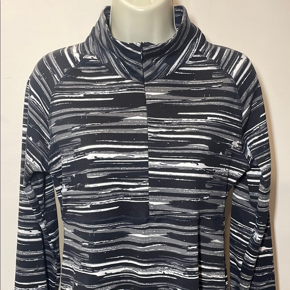 Soybu Black and White Patterned Long Sleeve Dress - Picture 7 of 10